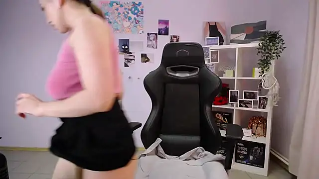 Snapshot of MelissaLovvv chatting on 14, 1, 2025 MelissaLovvv online show from 14, 1, 2025