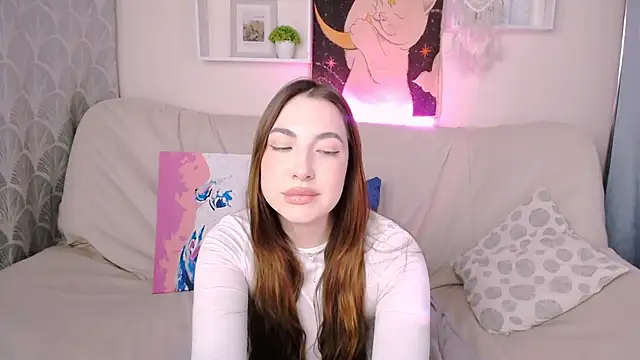 Snapshot of MelissaLovvv chatting on 2, 2, 2025 MelissaLovvv online show from 2, 2, 2025