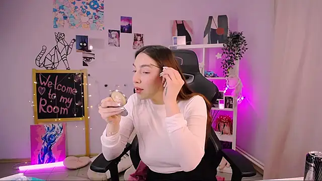 Snapshot of MelissaLovvv chatting on 20, 2, 2025 MelissaLovvv online show from 20, 2, 2025