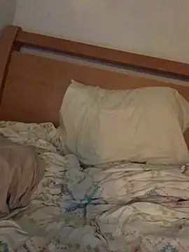 Snapshot of kioluy chatting on 11, 1, 2026 kioluy online show from 11, 1, 2026