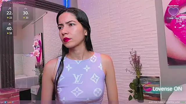 sweetieandjuicyy online show from 12, 2, 2025