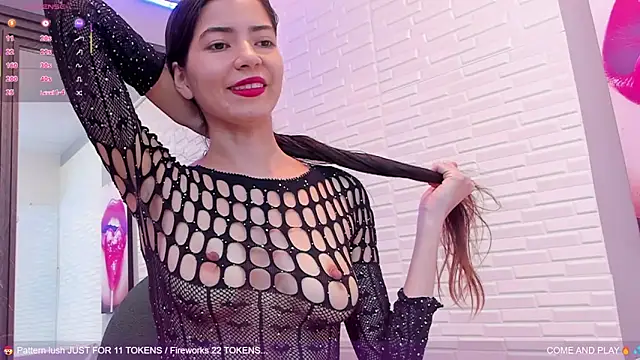 sweetieandjuicyy online show from 13, 3, 2025