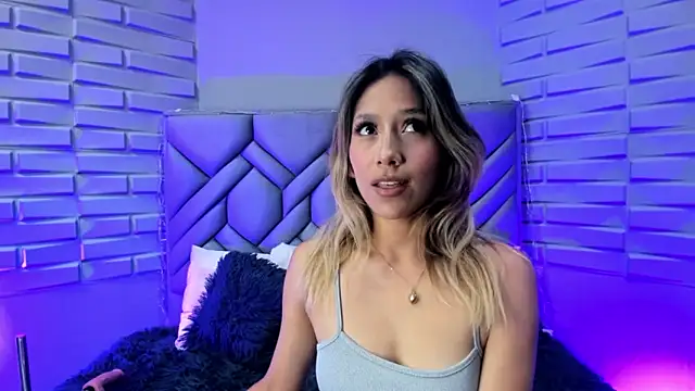 BriannaHarps online show from 13, 2, 2025