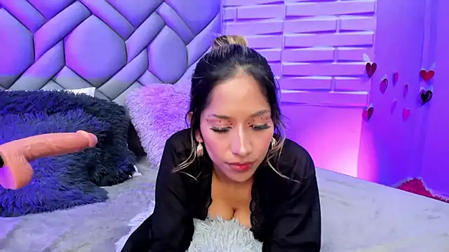 BriannaHarps online show from 15, 2, 2025