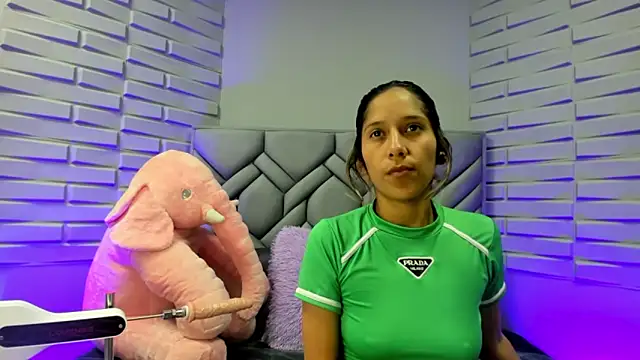 BriannaHarps online show from 27, 2, 2025