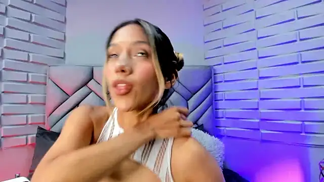 BriannaHarps online show from 1, 3, 2025