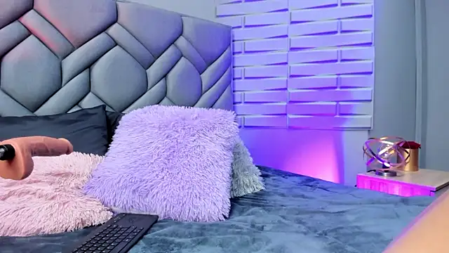 BriannaHarps online show from 1, 3, 2025