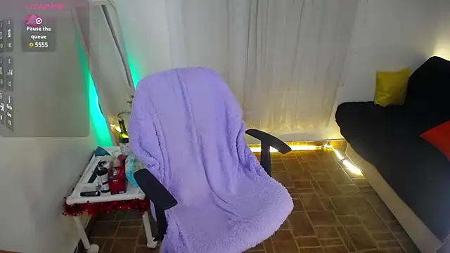 Snapshot of 911Calling chatting on 14, 1, 2025 911Calling online show from 14, 1, 2025