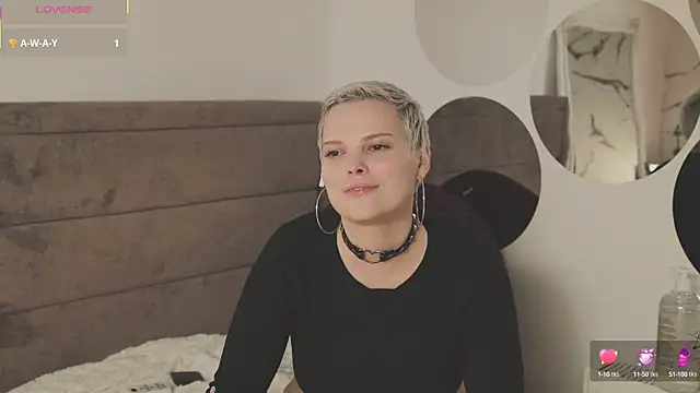 LikaBerry1 online show from 28, 9, 2025