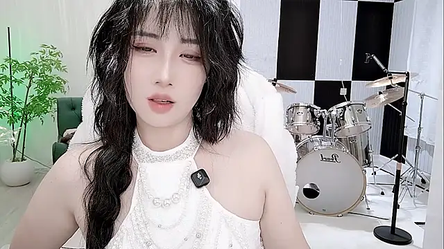 Vaness-a online show from 9, 10, 2025