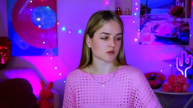 Snapshot of DeboraLarson chatting on 21, 3, 2025 DeboraLarson online show from 21, 3, 2025