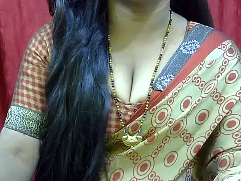 Snapshot of HOT-SEEMAA chatting on 15, 11, 2025 HOT-SEEMAA online show from 15, 11, 2025