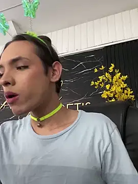 miss Ari online show from 9, 3, 2025