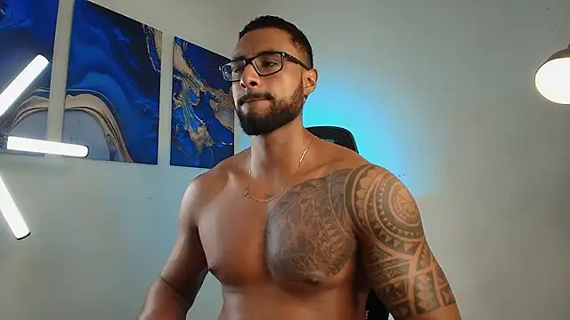 LiamGarcia1 online show from 10, 2, 2026