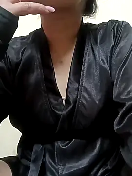 Snapshot of Sajel_000 chatting on 2, 2, 2025 Sajel 000 online show from 2, 2, 2025