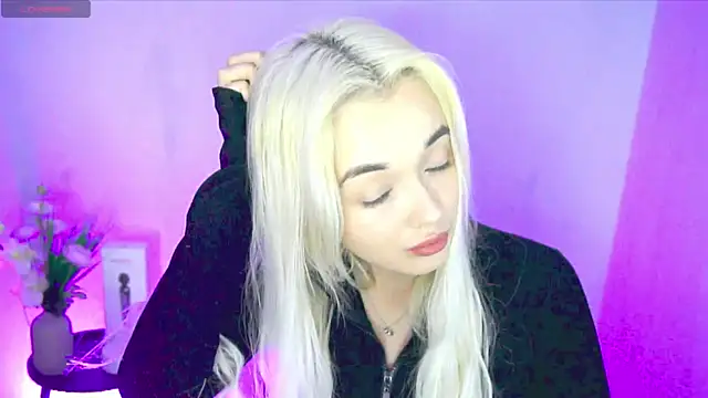 Ashley S online show from 27, 7, 2026