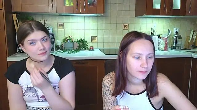 HotCaramellsTV online show from 27, 3, 2026