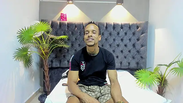 Snapshot of Salomon_koude chatting on 24, 5, 2026 Salomon koude online show from 24, 5, 2026