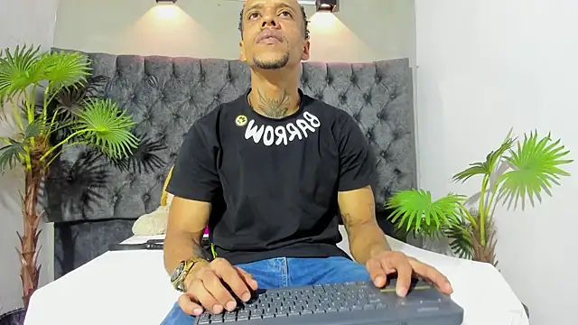 Snapshot of Salomon_koude chatting on 15, 6, 2026 Salomon koude online show from 15, 6, 2026
