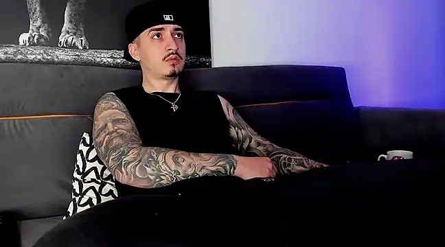 uptomatty online show from 23, 3, 2025