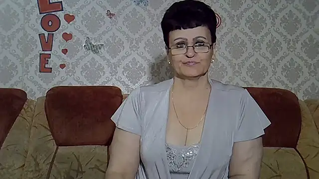 Snapshot of PaulaGolden chatting on 2, 10, 2025 PaulaGolden online show from 2, 10, 2025