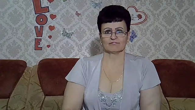 Snapshot of PaulaGolden chatting on 3, 10, 2025 PaulaGolden online show from 3, 10, 2025