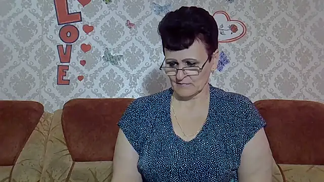 Snapshot of PaulaGolden chatting on 5, 10, 2025 PaulaGolden online show from 5, 10, 2025