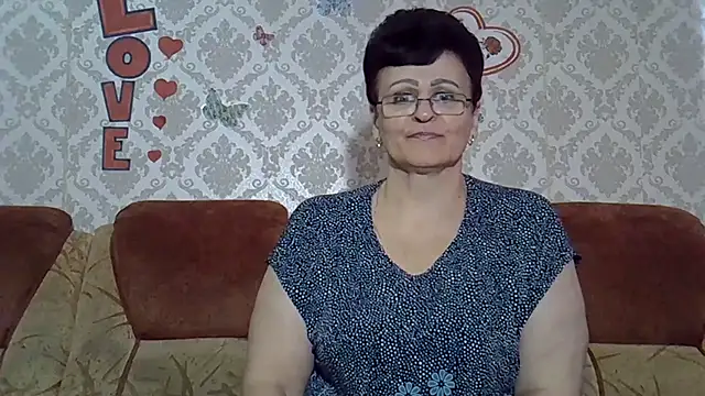 Snapshot of PaulaGolden chatting on 16, 10, 2025 PaulaGolden online show from 16, 10, 2025