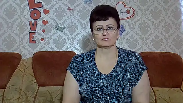 Snapshot of PaulaGolden chatting on 18, 10, 2025 PaulaGolden online show from 18, 10, 2025