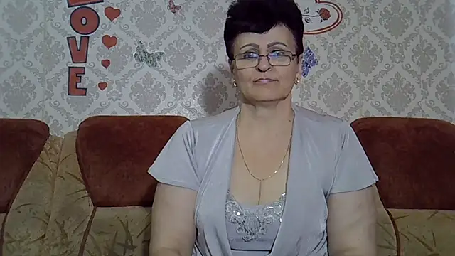 Snapshot of PaulaGolden chatting on 19, 10, 2025 PaulaGolden online show from 19, 10, 2025