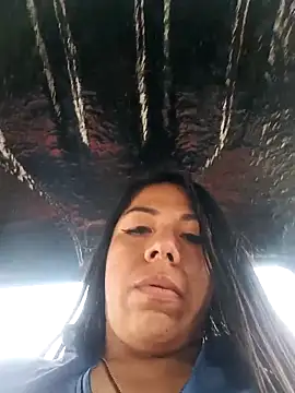 Karenn12 online show from 5, 12, 2025