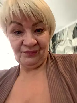 Laura Millf online show from 4, 2, 2026