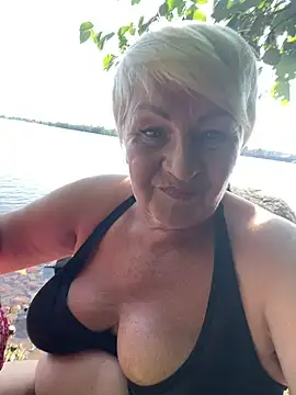 Laura Millf online show from 6, 8, 2026