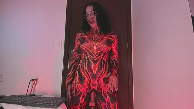 Lizzie-Evans online show from 2, 10, 2025