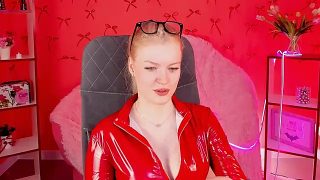 Snapshot of GraceGlamour chatting on 22, 1, 2025 GraceGlamour online show from 22, 1, 2025