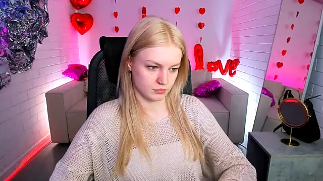 Snapshot of GraceGlamour chatting on 11, 3, 2025 GraceGlamour online show from 11, 3, 2025