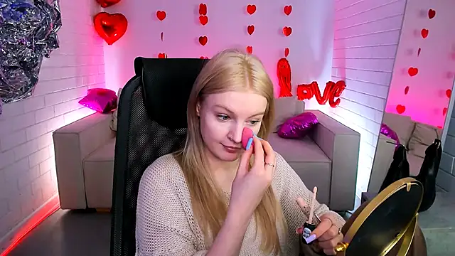 Snapshot of GraceGlamour chatting on 11, 3, 2025 GraceGlamour online show from 11, 3, 2025