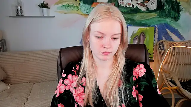 Snapshot of GraceGlamour chatting on 12, 3, 2025 GraceGlamour online show from 12, 3, 2025