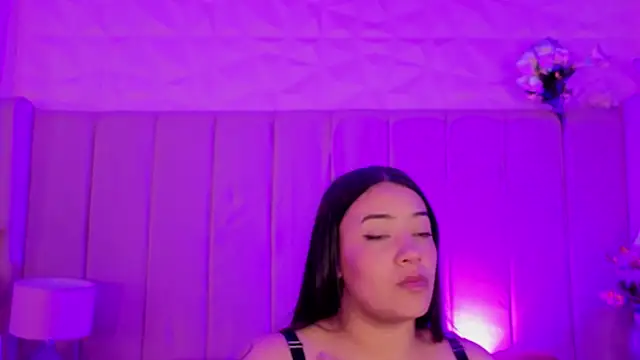 MollyBigBoobs12 online show from 5, 5, 2026