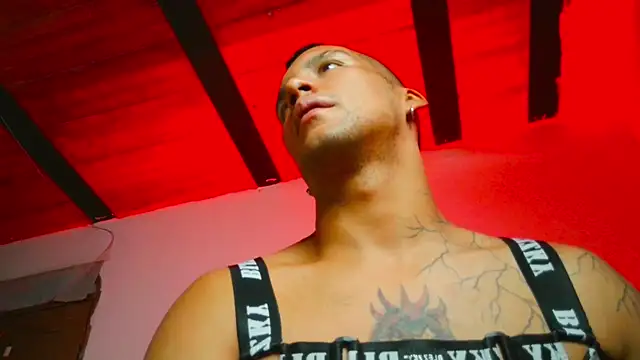 Leonnardo Jaramillo online show from 25, 2, 2025