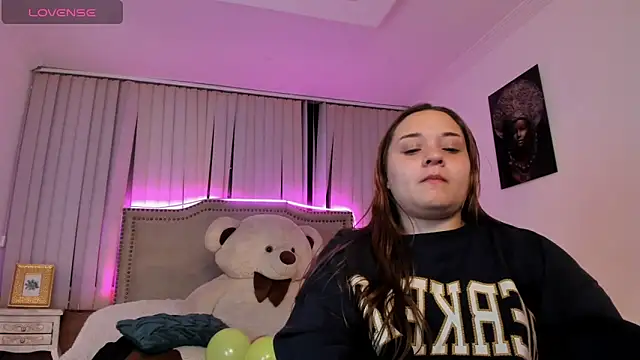 Snapshot of Valentina_Se chatting on 13, 12, 2024 Valentina Se online show from 13, 12, 2024