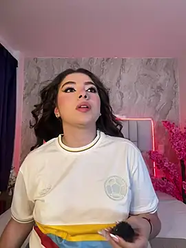 Snapshot of IsabellaAnngel chatting on 27, 6, 2026 IsabellaAnngel online show from 27, 6, 2026
