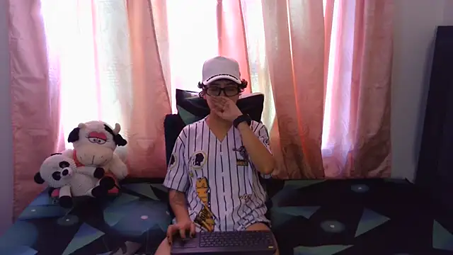 Snapshot of thomascooper7 chatting on 27, 6, 2026 thomascooper7 online show from 27, 6, 2026