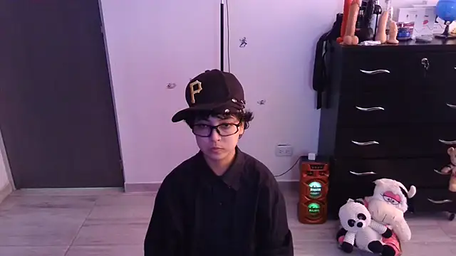 Snapshot of thomascooper7 chatting on 20, 7, 2026 thomascooper7 online show from 20, 7, 2026