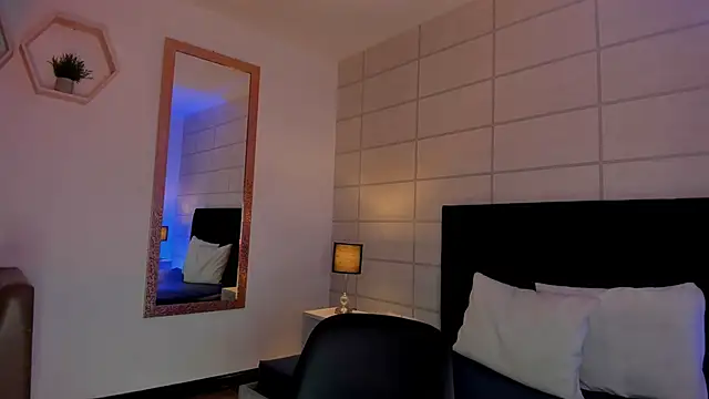 Christine Laam online show from 12, 2, 2026