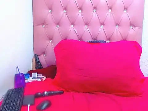 Snapshot of DarkGorgeous chatting on 21, 10, 2025 DarkGorgeous online show from 21, 10, 2025