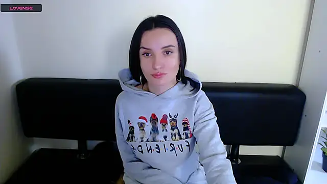 LaimaV  online show from 13, 12, 2024