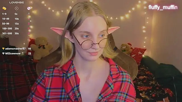 Snapshot of Fluffy_muffin_ chatting on 27, 12, 2024 Fluffy muffin online show from 27, 12, 2024