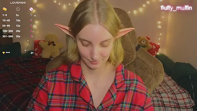 Snapshot of Fluffy_muffin_ chatting on 28, 12, 2024 Fluffy muffin online show from 28, 12, 2024