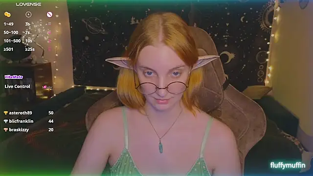 Snapshot of Fluffy_muffin_ chatting on 2, 2, 2025 Fluffy muffin online show from 2, 2, 2025